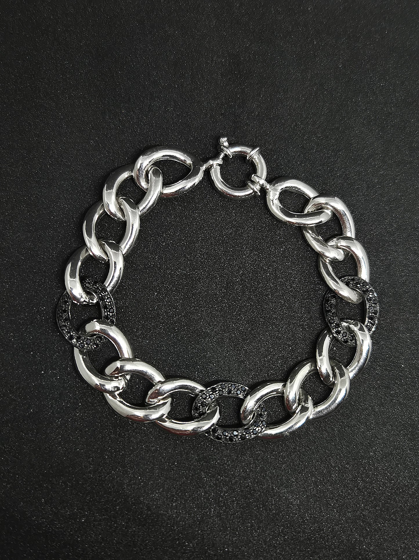 Panser m/svart zirkon