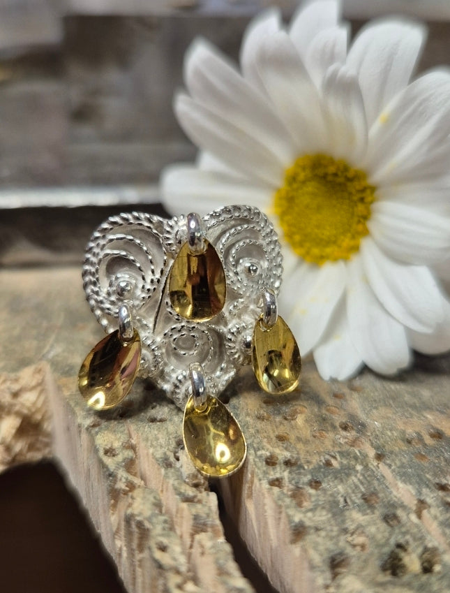 Filigranhjerte ring m/forgylt dråpeløv