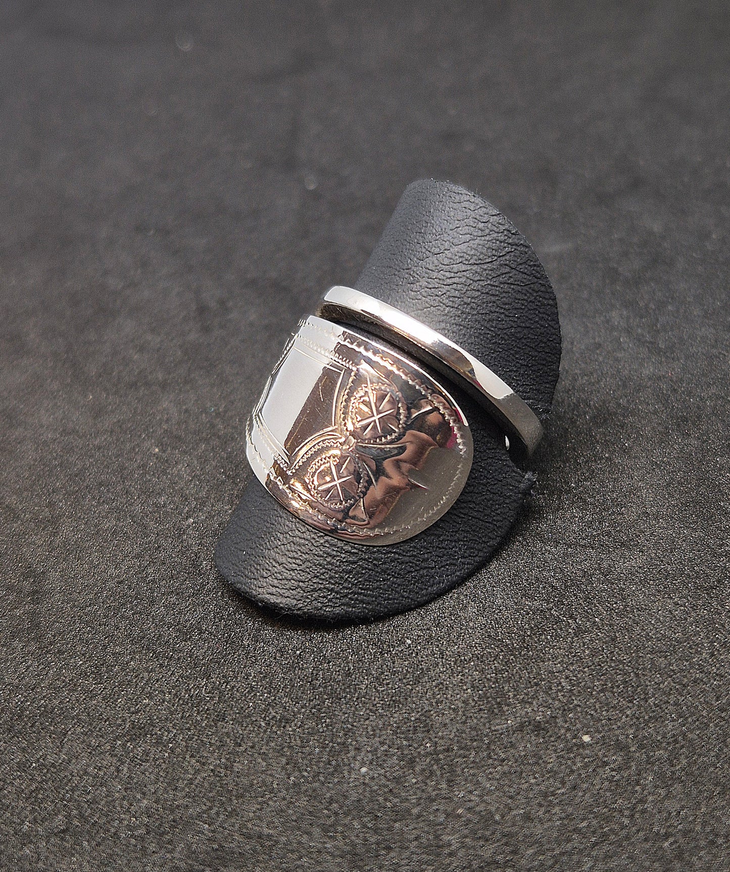 Håndgravert mønster str 54