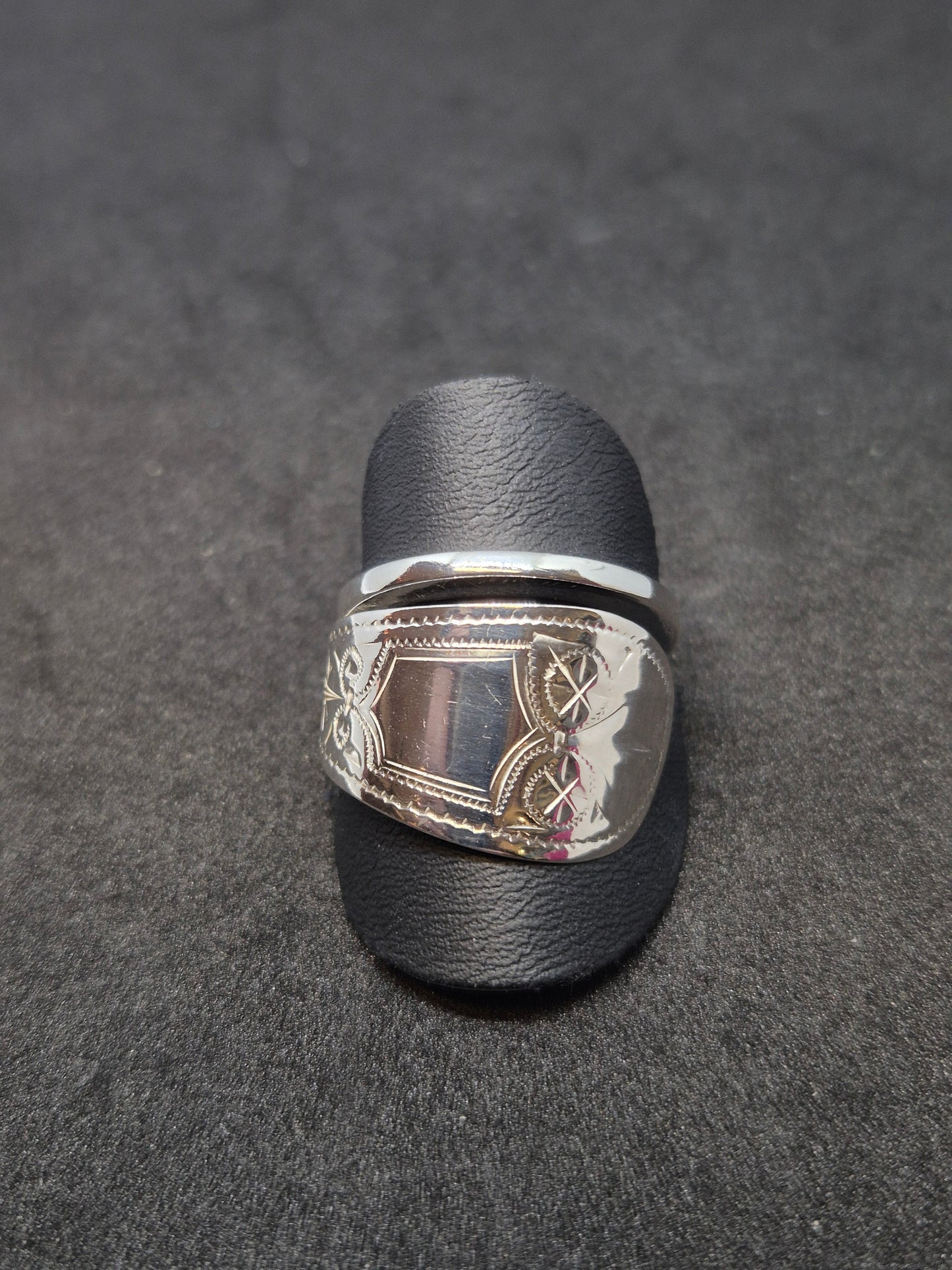 Håndgravert mønster str 54