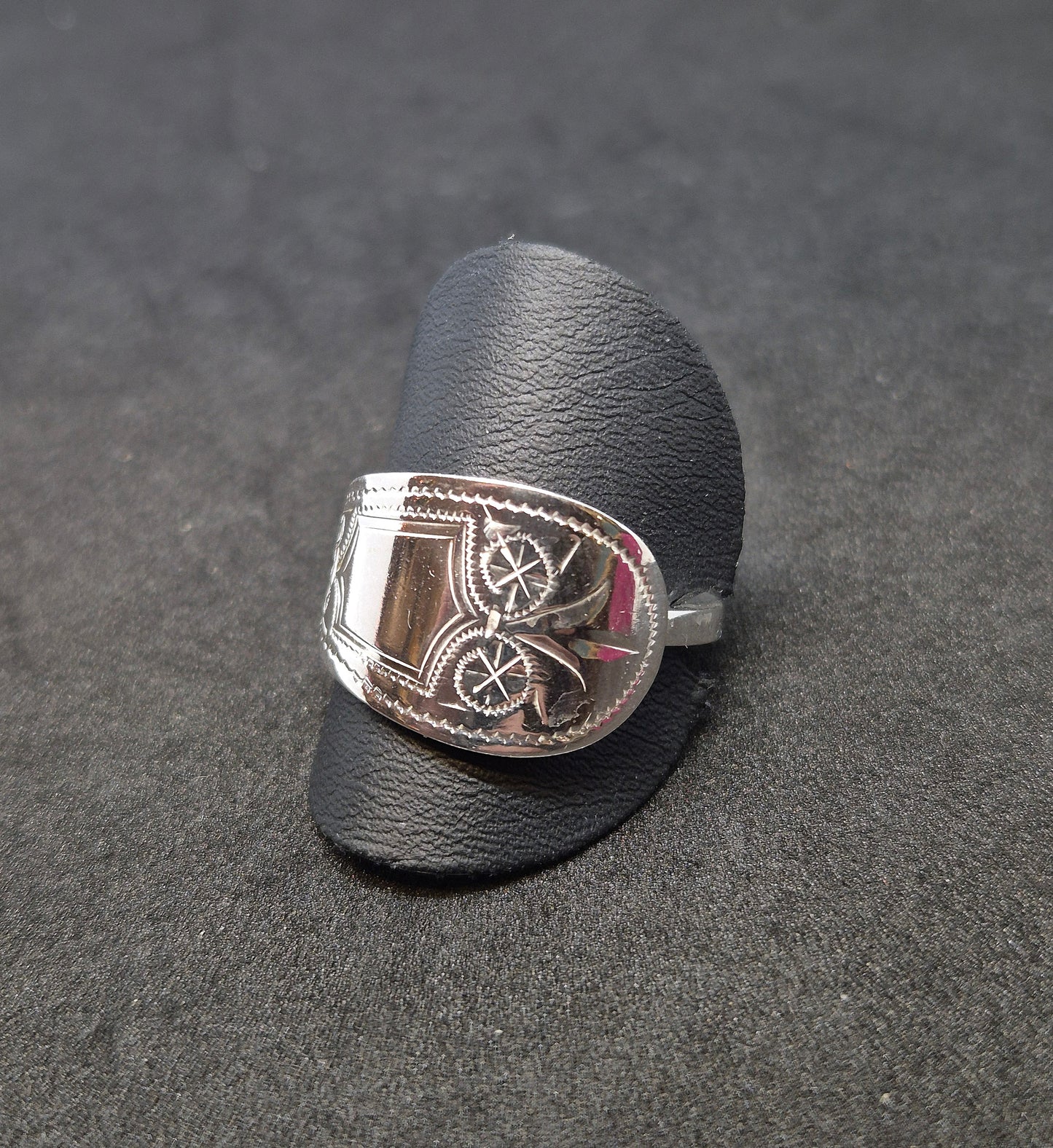 Håndgravert mønster str 60