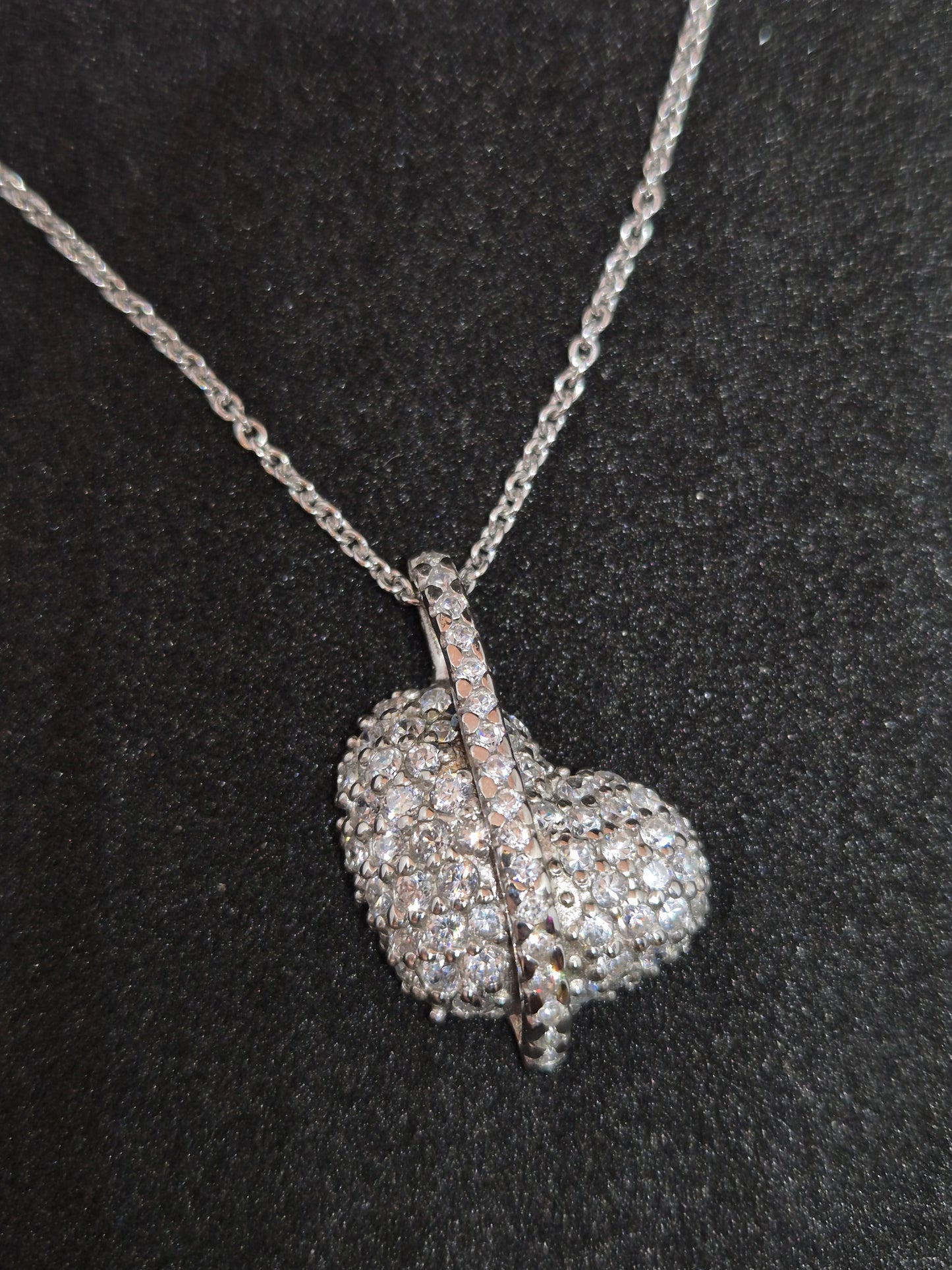 Hjertebånd m/zirkon og kjede