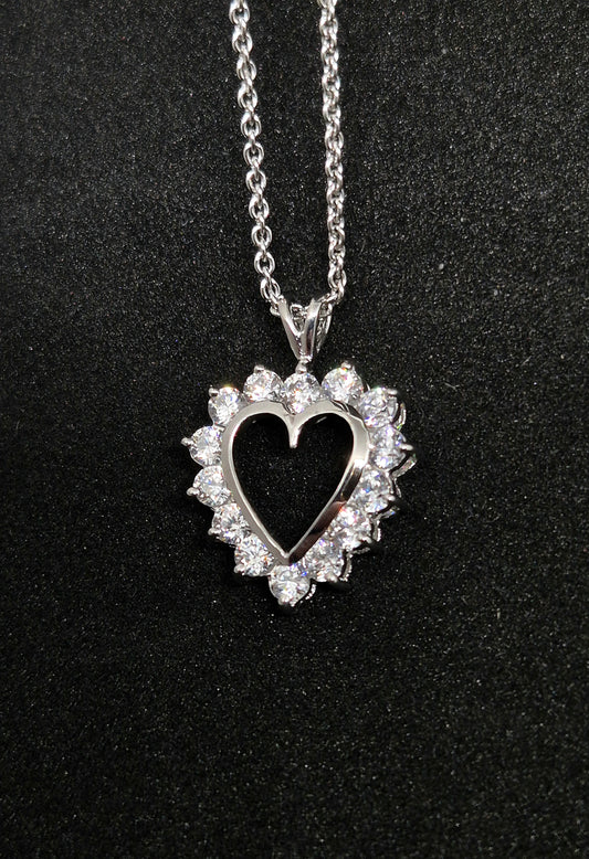 Zirkon hjerte m/sølvkjede
